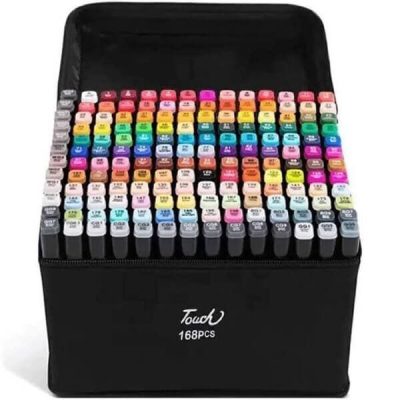 Αυτό το σετ, αποτελείται από 168 μαρκαδόρους με διπλή μύτη και διαφορετικά φωτεινά χρώματα. Ο κάθε μαρκαδόρος έχει 2 μύτες, μια για πιο φαρδιά γραφή ή υπογράμμιση (BOARD) και μια για πιο λεπτή γραφή (FINE). Η άνετη λαβή θα αποδειχθεί ιδιαίτερα εύχρηστη για μικρούς και μεγάλους. Το σετ διατίθεται σε μια θήκη οργάνωσης που κλείνει με φερμουάρ και τοποθετούνται οι μαρκαδόροι κάθετα. Χαρακτηριστικά: Ποσότητα: 168 τεμάχια Το σετ περιλαμβάνει 168 μαρκαδόρους χρωματιστούς Double-sided μαρκαδόροι οινοπνεύματος Διατίθεται με θήκη – μεταφοράς Μαρκαδόροι οινοπνεύματος Οι Μαρκαδόροι είναι ανεξίτηλοι