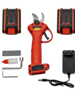 Με μια ματιά Το επαναφορτιζόμενο ψαλίδι κλαδέματος BISUTIME διαθέτει δύο μπαταρίες 48V και μέγιστη διάμετρο κοπής 40mm, προσφέροντας δυναμική απόδοση και αυτονομία για επαγγελματικό και οικιακό κλάδεμα. Με δύο ρυθμίσεις κοπής (2cm και 4cm), προσαρμόζεται σε διαφορετικά πάχη κλαδιών, ενώ ο εργονομικός σχεδιασμός του εξασφαλίζει άνετη χρήση και ασφάλεια. Περιλαμβάνει Πέτρα Ακονίσματος Δοχείο Λάδι Γωνιακό Καρυδάκι 13mm σε σχήμα L Κλειδί Allen 4mm σε σχήμα L Φορτιστής Μπαταριών 2xΜπαταρίες 48V Θήκη Μεταφοράς Οδηγίες: Πιέστε το κουμπί για άνοιγμα τροφοδοσίας, κρατήστε το πατημένο για κλείσιμο, θα ακούσετε το κουδούνισμα. Για άνοιγμα του ψαλιδιού πατήστε τη σκανδάλη 3 φορές γρήγορα, όσο είναι ανοιχτό στην μεγάλη σκάλα, εναλλάξτε τις δυο σκάλες μεταξύ τους κρατώντας πατημένη τη σκανδάλη και αφήνοντας την μόνο όταν ακούσετε 1 κουδούνισμα, όταν το αφήσετε θα γίνει μικρότερο το άνοιγμα για κλαδιά μικρότερου πάχους και γρηγορότερο κλάδεμα. Συνεχίστε να κρατάτε πατημένη τη σκανδάλη μόνο αν θέλετε να το κλείσετε εντελώς για να κλειδώσει σε κλειστή θέση και να μην είναι επικίνδυνο στην μεταφορά. Χαρακτηριστικά Εύρος Κοπής: 2 σκάλες 2.6cm + 4.5cm Τάση Μπαταρίας: 48V Διάρκεια Φόρτισης: ~90 λεπτά Μήκος Καλωδίου Φορτιστή: ~70cm Διαστάσεις Ψαλιδιού Κλαδέματος: 11 x 4.8 x 29.5cm (με μπαταρία) Διαστάσεις Μπαταρίας: 11 x 7.5 x 4.8cm Διαστάσεις Συσκευασίας: 33 x 25.5 x 7.5cm Βάρος Ψαλιδιού Κλαδέματος: 0.633kg (χωρίς μπαταρία) Βάρος Μπαταρίας: 0.292kg Βάρος Συσκευασίας: 1.975kg Κατασκευαστής OEM